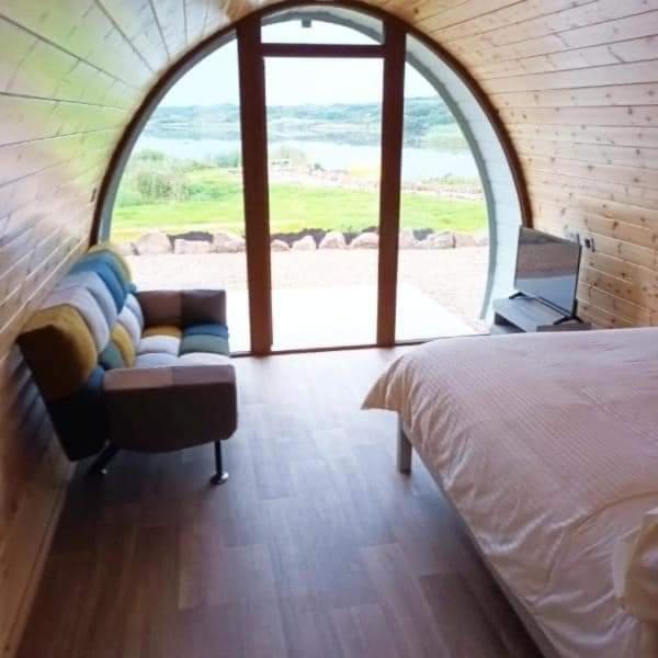 ホテル Wheelhousepods Glamping ドネゴール エクステリア 写真